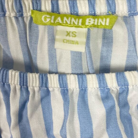 Gianni Bini Off Shoulder Embroidered Top - Picture 5 of 5